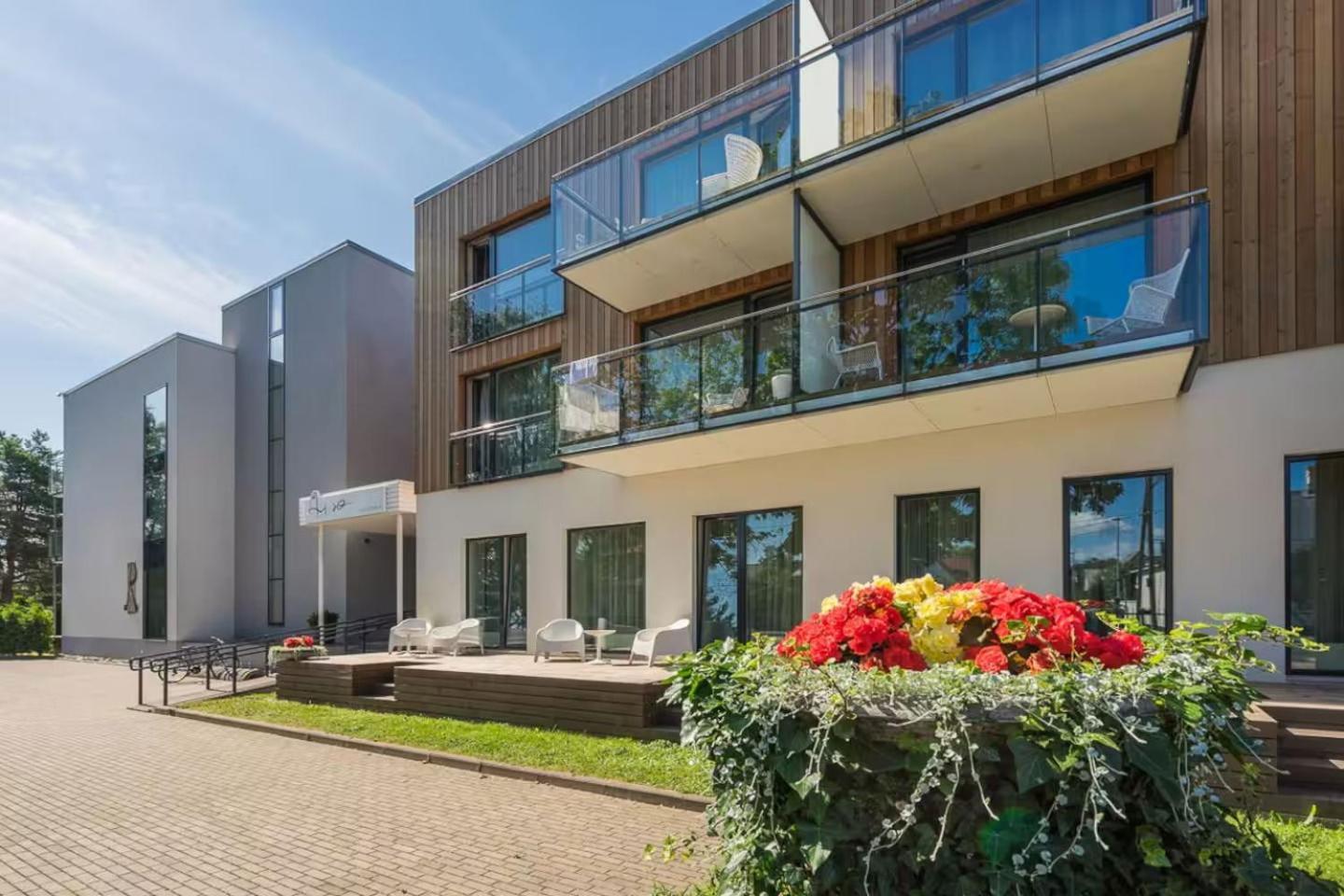 Lovely Aisa Apartment | 2 Terraces Parnu Exterior photo